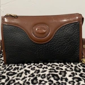 🌼S🌼O🌼L🌼D🌼 Vintage Dooney & Bourke crossbody
